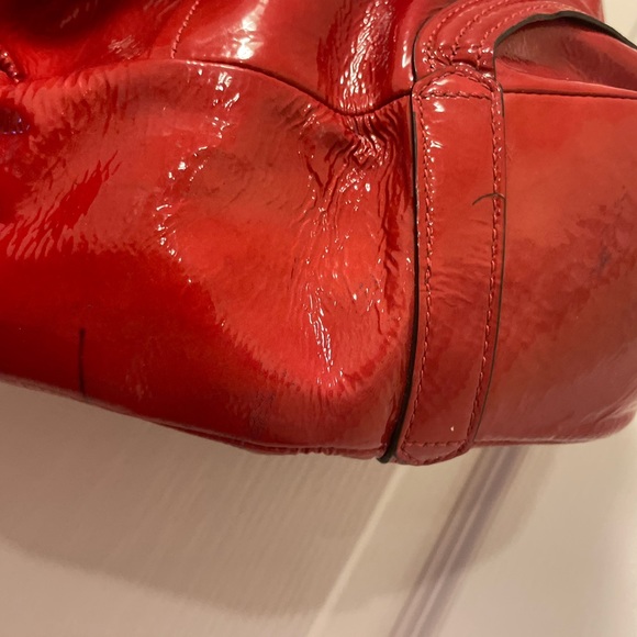 Coach tomato red patent style bag and dust bag - Picture 12 of 13